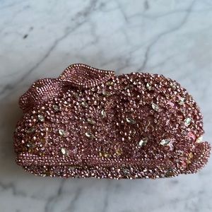 Rabbit gemstone clutch